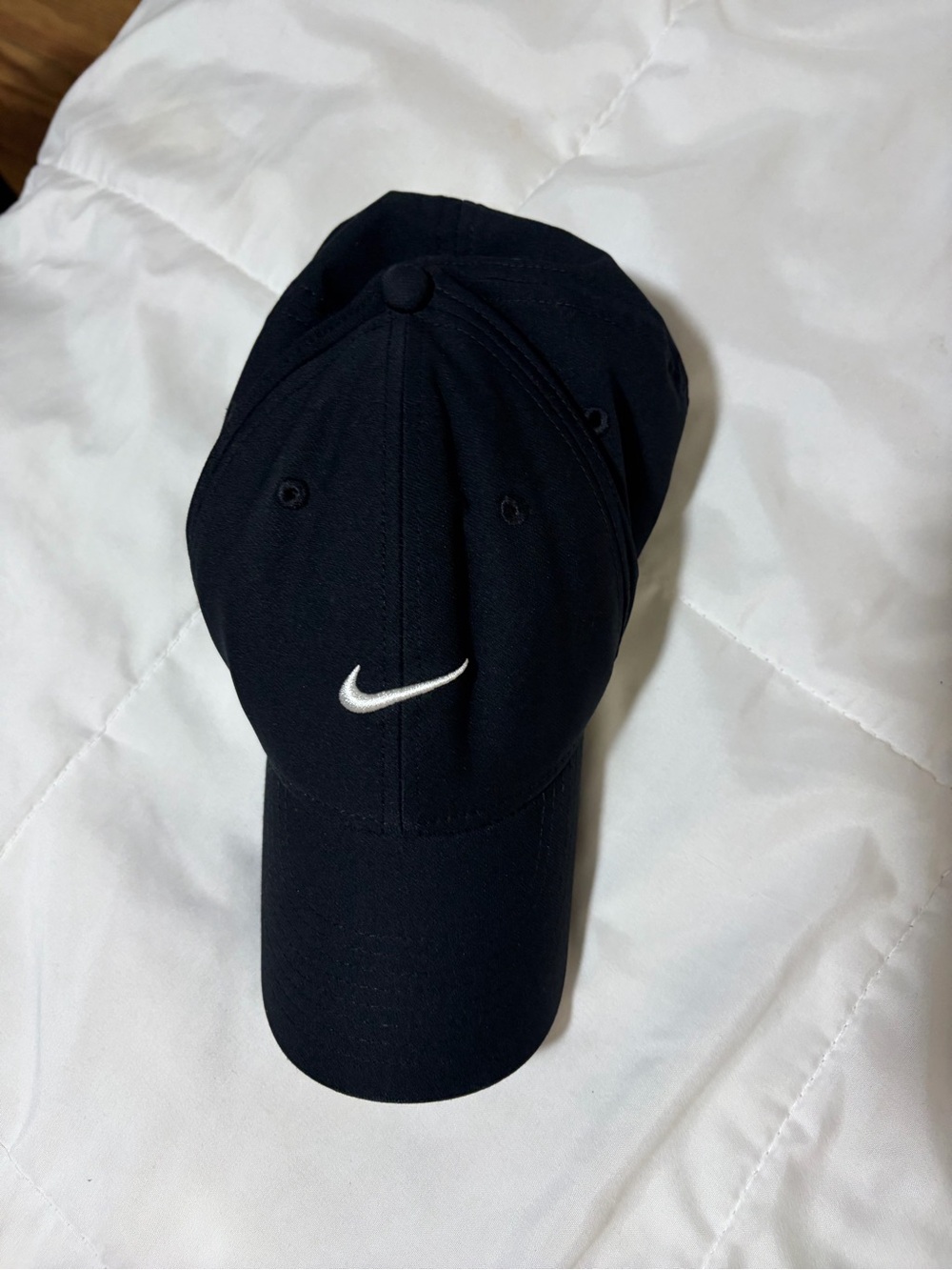 Nike Women’s Black Swoosh Baseball Cap